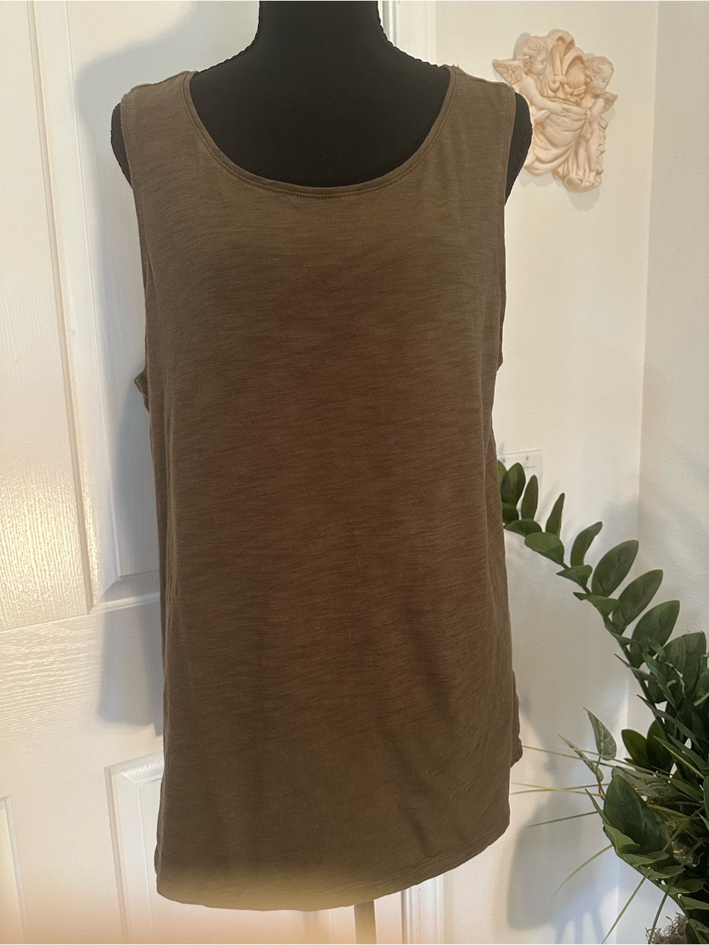 Old Navy Olive Green Scoop Neck Tank Top